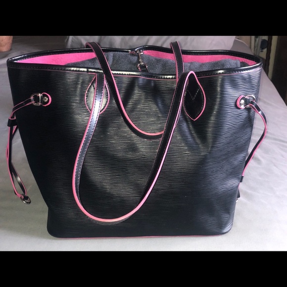 Epi Louis Vuitton - Picture 2 of 8